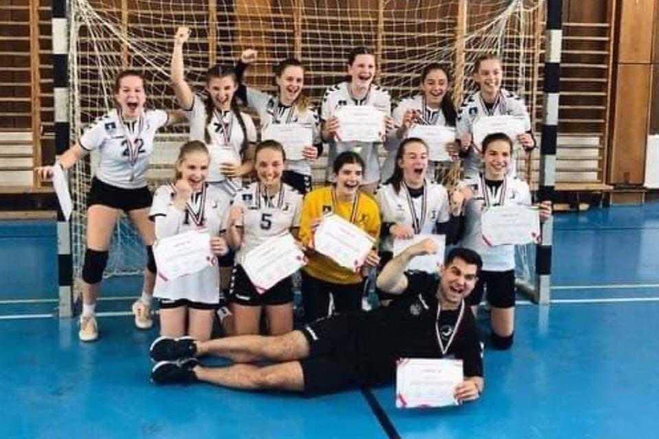 Bajnokcsapat! U14-es lányaink megnyerték a Területi Bajnokságot az idősebbek között
